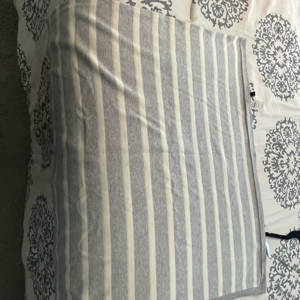 Talbots poncho. Nwt